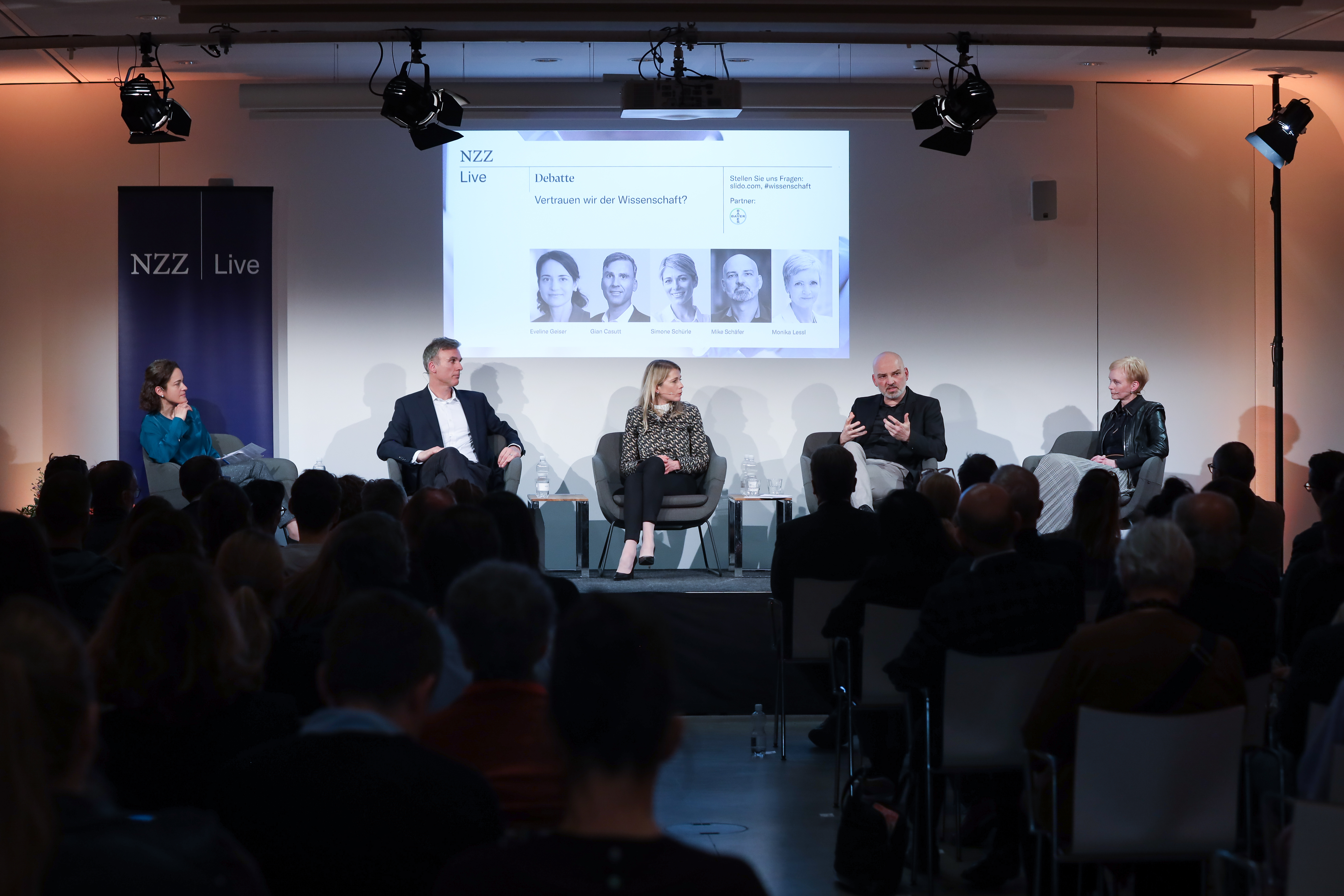 At the beginning of February, four experts discussed the topic of trust in science at an «NZZ Live» panel discussion.